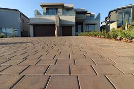 Best Asphalt Driveway Installation  in Loma Ri, CA